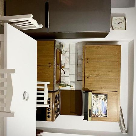 Honey Apartment Near Port Of Saranda Exterior foto